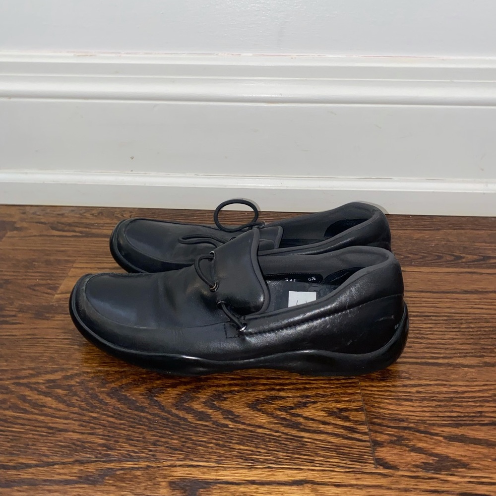 Black shoes